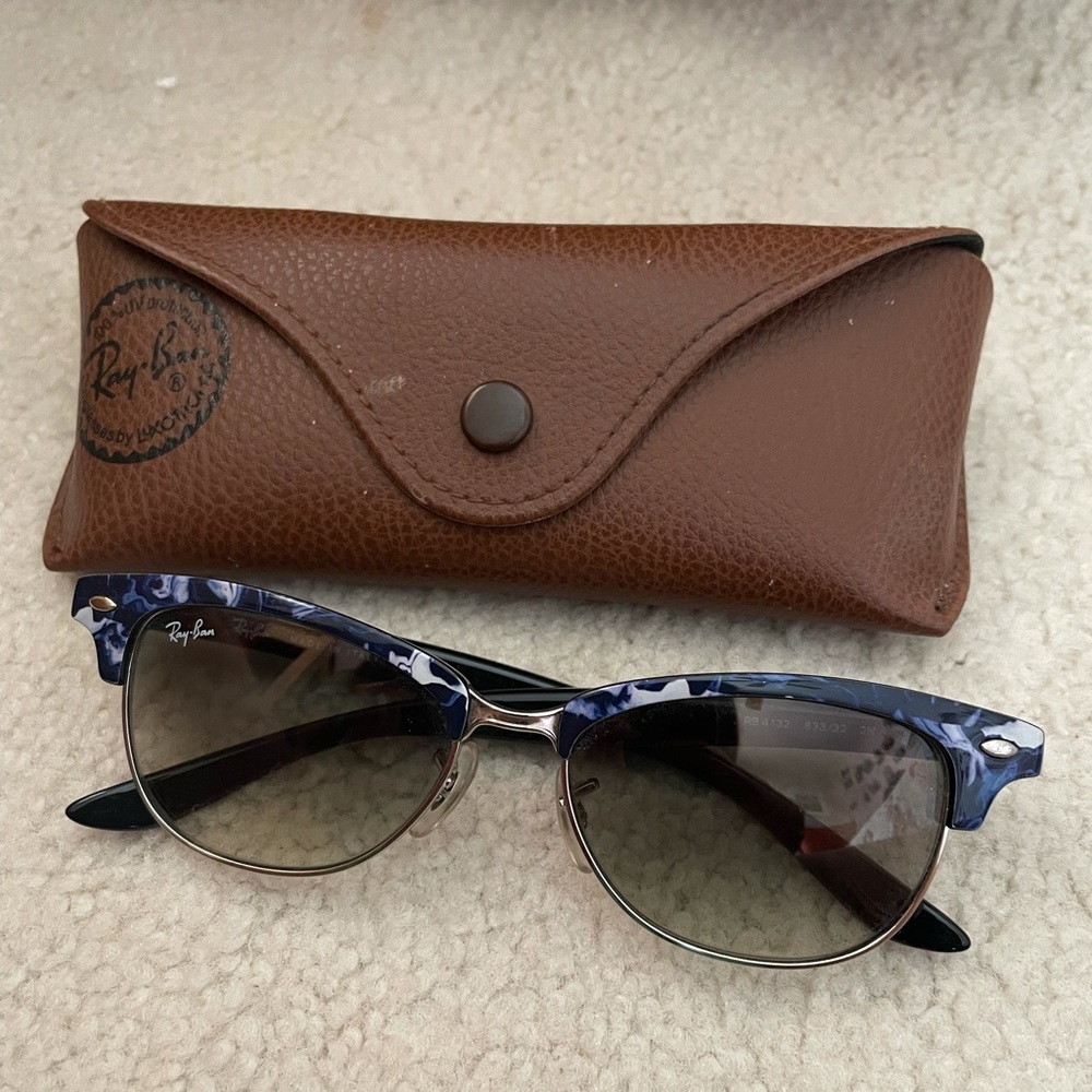 Ray-Ban Sunglasses with Marble Detail